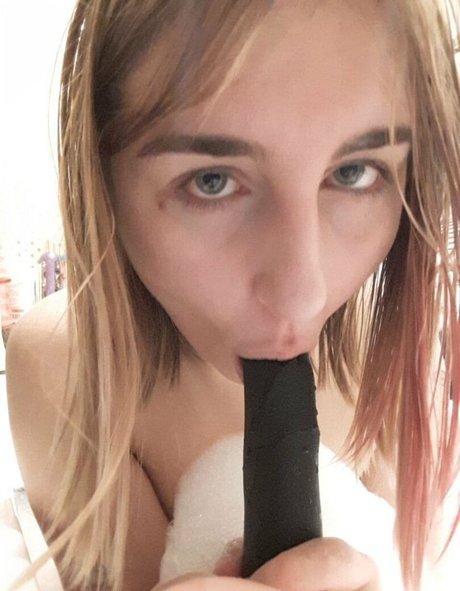 Nacktes geleaktes OnlyFans-Foto von Aliceimmodest