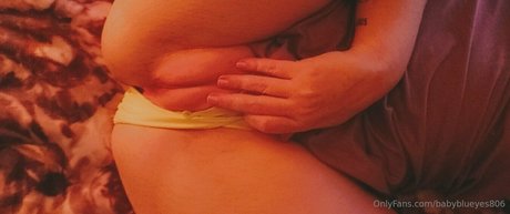 Nacktes geleaktes OnlyFans-Foto von Babyblueyes806