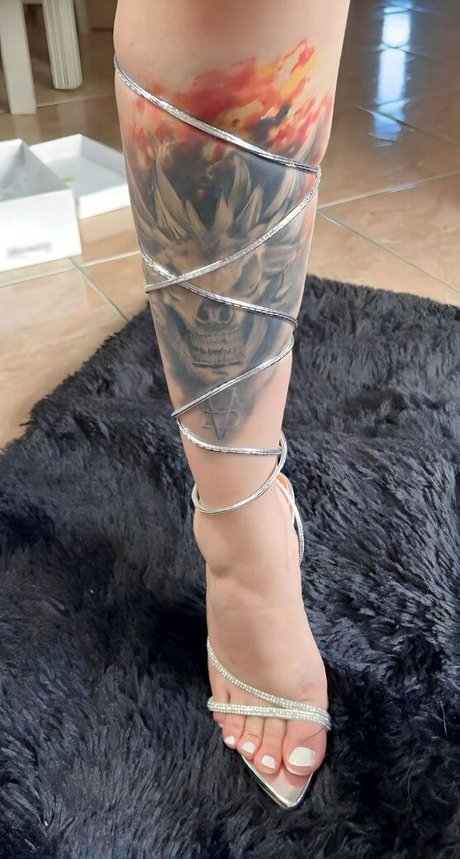 Nacktes geleaktes OnlyFans-Foto von Lari Anjos