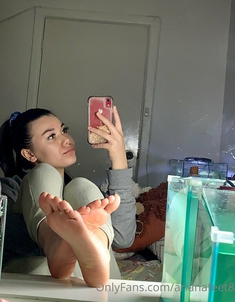 Nacktes geleaktes OnlyFans-Foto von Arianafeet8