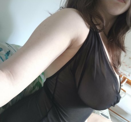 Nacktes geleaktes OnlyFans-Foto von Captivatingraven