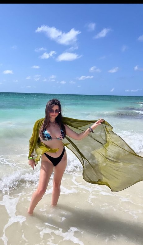 Nacktes geleaktes OnlyFans-Foto von Punkpollypocket