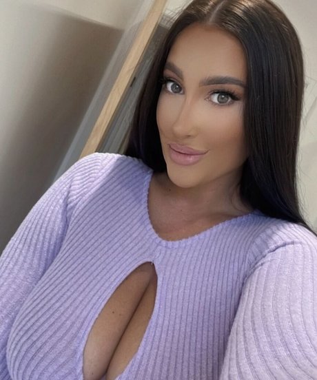 Kirstie V