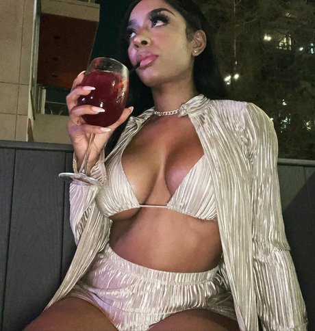 Nacktes geleaktes OnlyFans-Foto von Ashaughnfitness