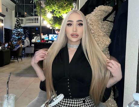 Nacktes geleaktes OnlyFans-Foto von Blondielana