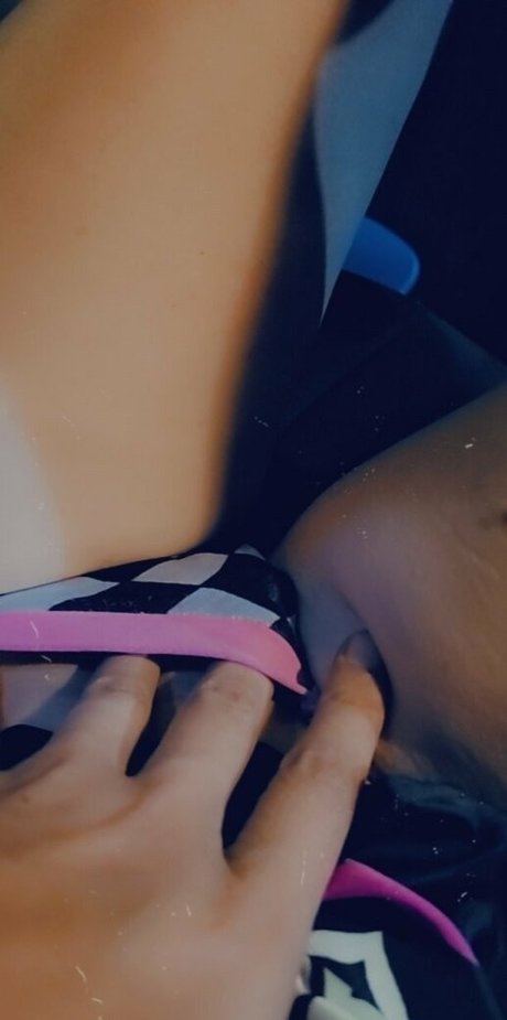 Nacktes geleaktes OnlyFans-Foto von Dezerai