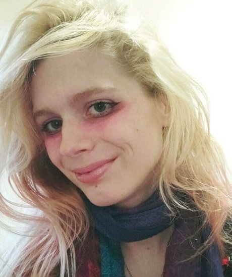 Nacktes geleaktes OnlyFans-Foto von Rainiebun