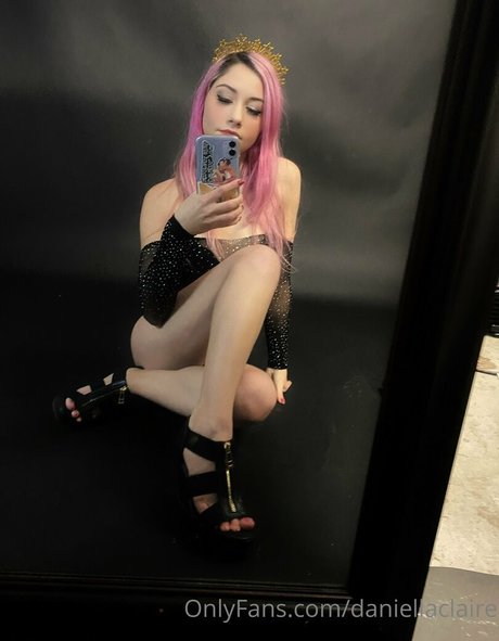 Nacktes geleaktes OnlyFans-Foto von Daniellaclaire