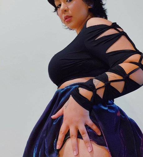 Nacktes geleaktes OnlyFans-Foto von Mira