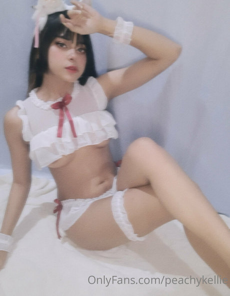 Peachykellie