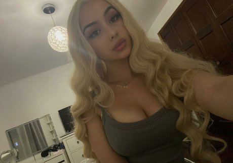 Nacktes geleaktes OnlyFans-Foto von Anaxdi