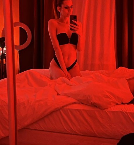 Nacktes geleaktes OnlyFans-Foto von Foxyirene