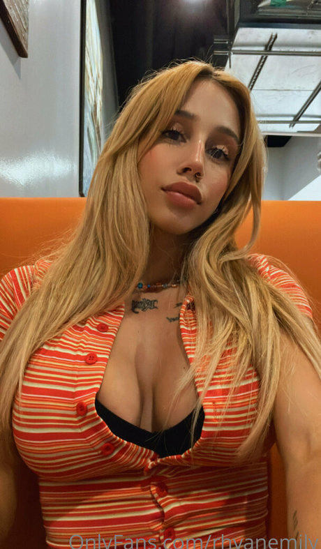 Nacktes geleaktes OnlyFans-Foto von Emilyywild