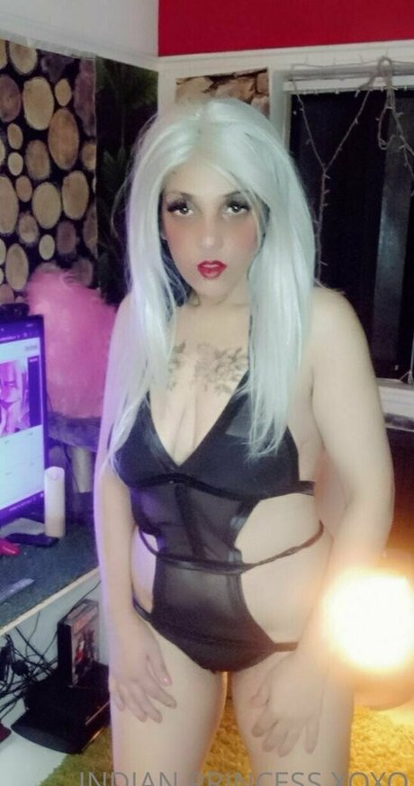 Nacktes geleaktes OnlyFans-Foto von Indiangirlnextdoor69