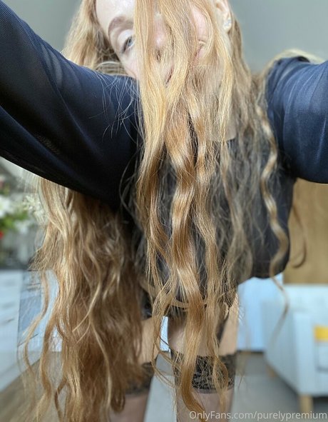 Nacktes geleaktes OnlyFans-Foto von Purelypremium
