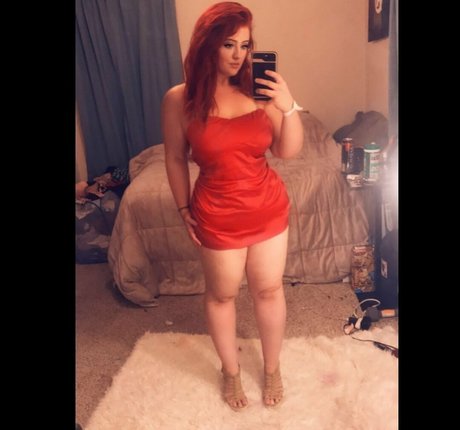 Nacktes geleaktes OnlyFans-Foto von Alexis Marie