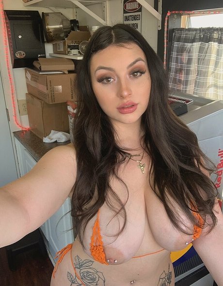 Urfavcoffeegurl