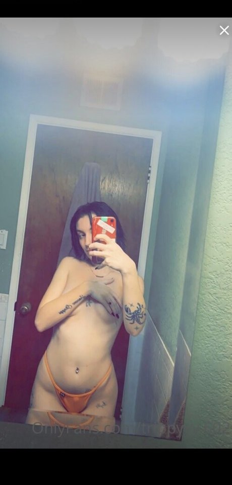 Nacktes geleaktes OnlyFans-Foto von Trippyyyy21