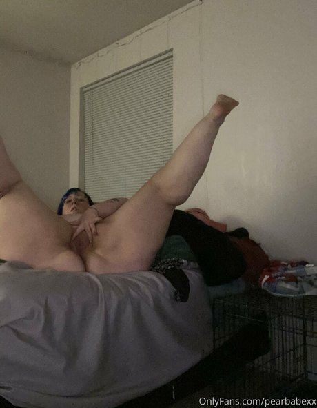Nacktes geleaktes OnlyFans-Foto von Pearbabexx
