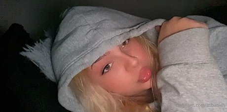 Nacktes geleaktes OnlyFans-Foto von Itsbabieh