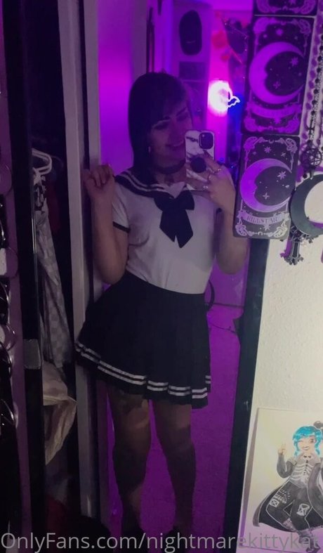 Nacktes geleaktes OnlyFans-Foto von Nightmarekittykat