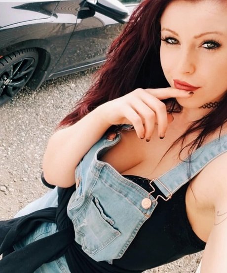 Nacktes geleaktes OnlyFans-Foto von Madison Agnew