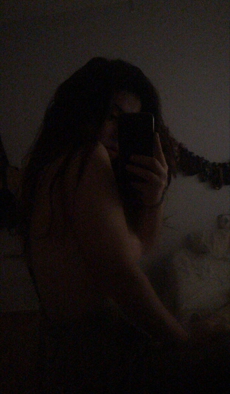 Nacktes geleaktes OnlyFans-Foto von Madelinerosess