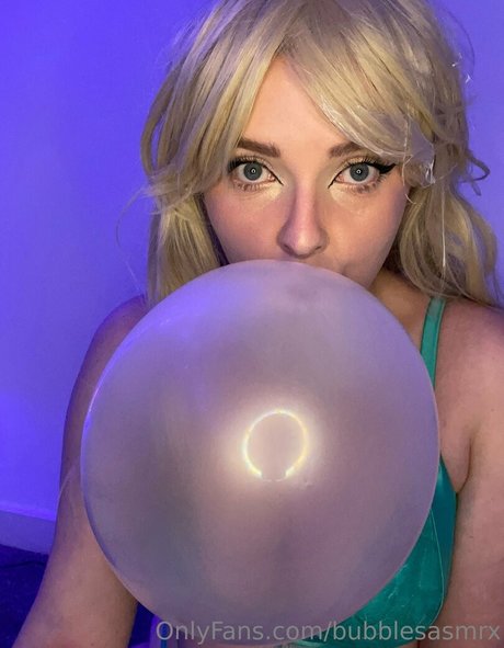 Nacktes geleaktes OnlyFans-Foto von Bubblesasmrx