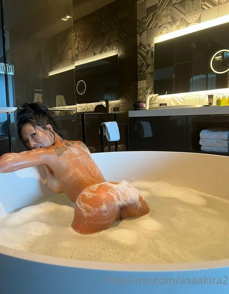 Nacktes geleaktes OnlyFans-Foto von Asaakira2