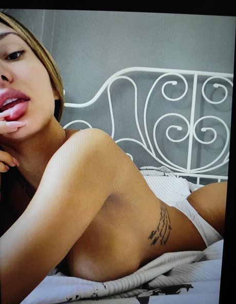 Nacktes geleaktes OnlyFans-Foto von Stella Marshall