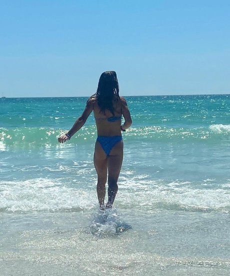 Nacktes geleaktes OnlyFans-Foto von Isabella Ducharme