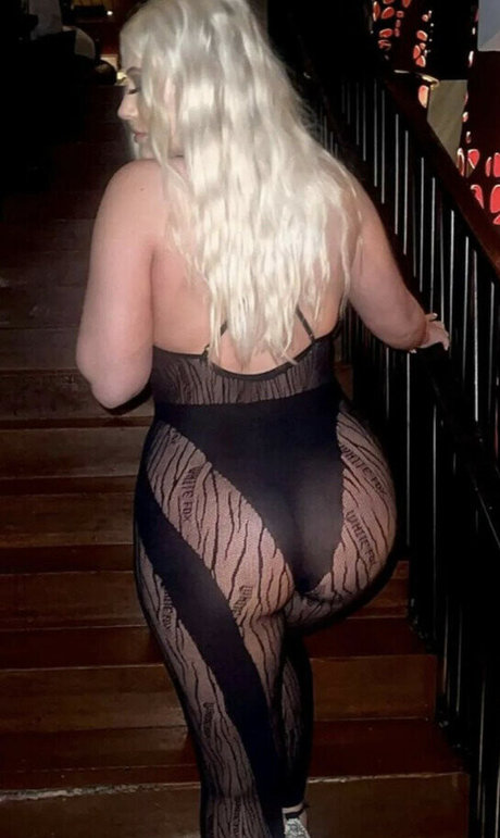Nacktes geleaktes OnlyFans-Foto von Halliedablonde