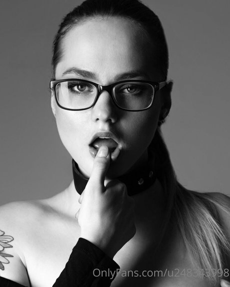 Nacktes geleaktes OnlyFans-Foto von Lovelymary666
