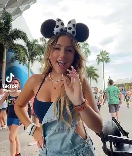 Nacktes geleaktes OnlyFans-Foto von Ava Kolker