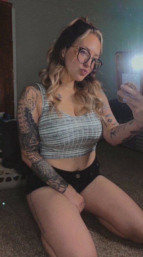 Nacktes geleaktes OnlyFans-Foto von Elsababy03
