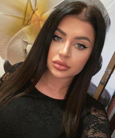 Nacktes geleaktes OnlyFans-Foto von Elenacsb