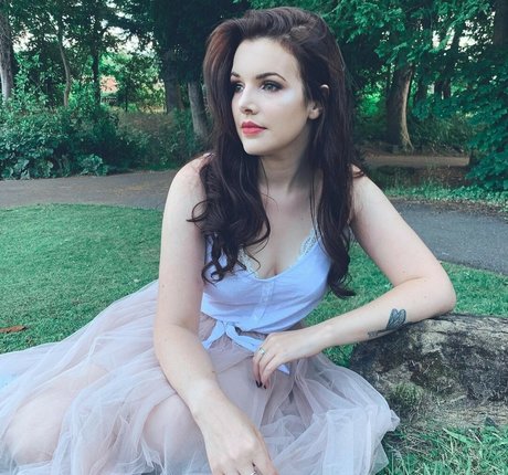 Nacktes geleaktes OnlyFans-Foto von Cherry Wallis