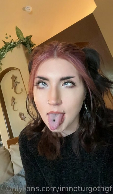 Nacktes geleaktes OnlyFans-Foto von Imnoturgothgf
