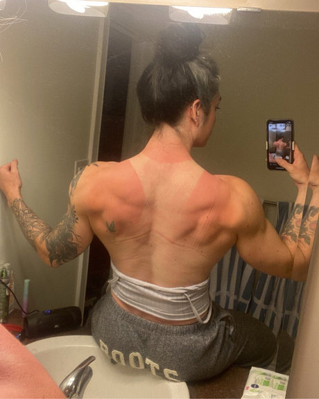 Nacktes geleaktes OnlyFans-Foto von Natasha Aughey