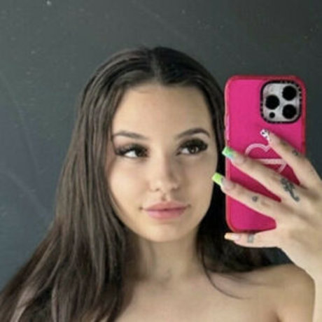 Nacktes geleaktes OnlyFans-Foto von Urgfariiaa