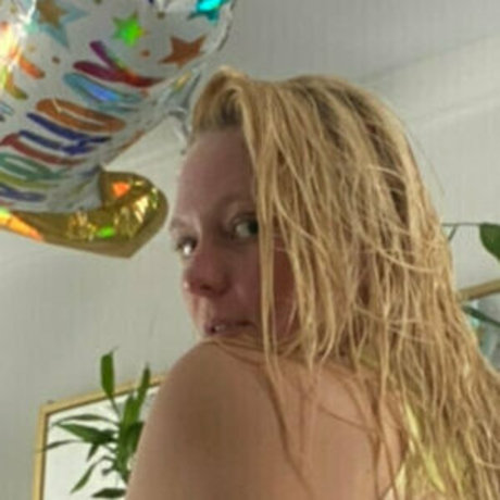 Nacktes geleaktes OnlyFans-Foto von Amethyst Fay Franklin