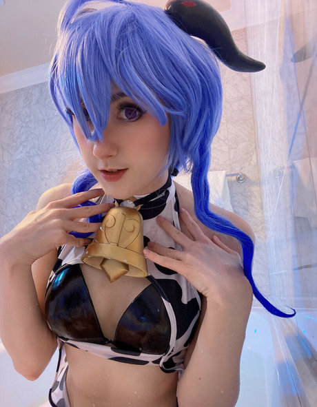 Mangoloo Cosplay