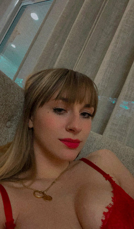 Nacktes geleaktes OnlyFans-Foto von Angelyoungsxxx