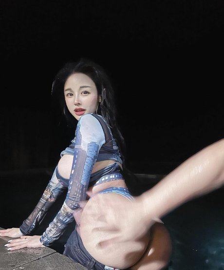 Nacktes geleaktes OnlyFans-Foto von Eludaglamorous
