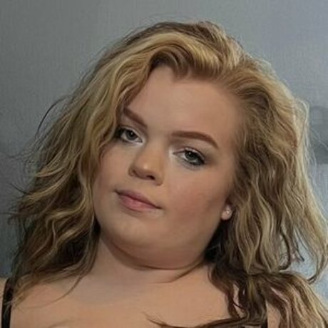 Nacktes geleaktes OnlyFans-Foto von Sassy Holly