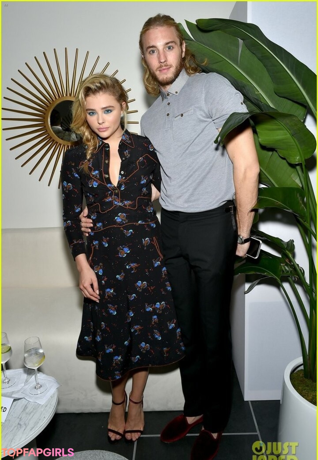 Nacktes geleaktes OnlyFans-Foto von Chloe Grace Moretz #1023