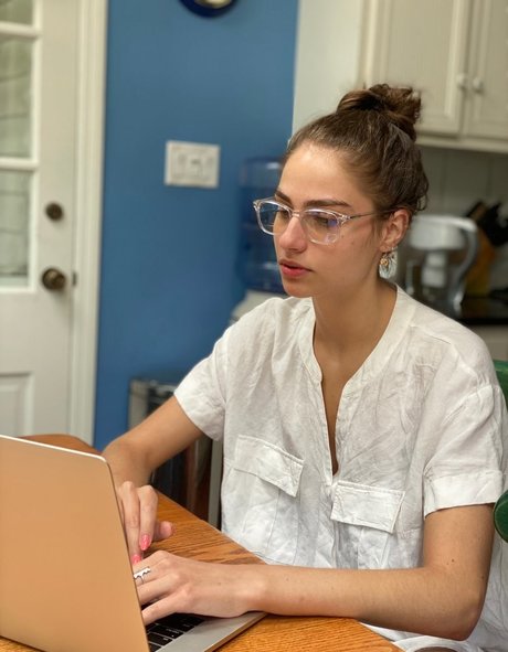 Nacktes geleaktes OnlyFans-Foto von Elisabeth Marchini