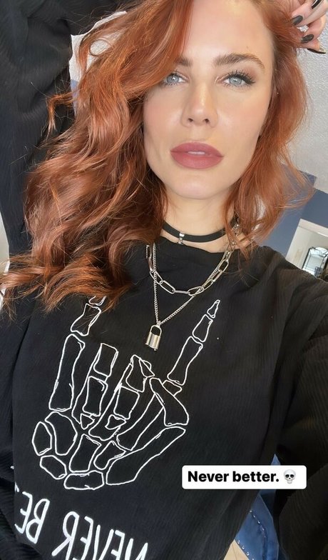 Nacktes geleaktes OnlyFans-Foto von Courtney Hope