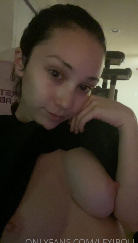 Lexi Poll Asmr
