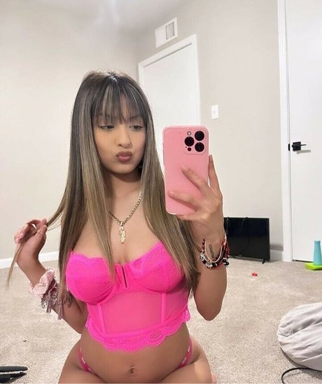 Nacktes geleaktes OnlyFans-Foto von Luvrosa